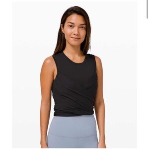 Lululemon wrap top no flaws